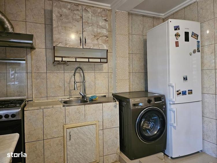 Apartament cu 2 camere decomandat în Teilor