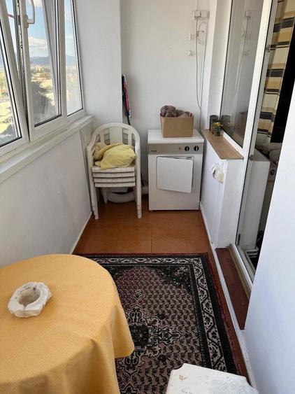 Apartament cu 2 camere semidecomandat în Griviței