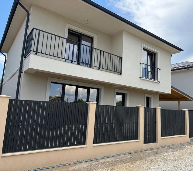 Casă cu Teren 300 Mp în Crihala