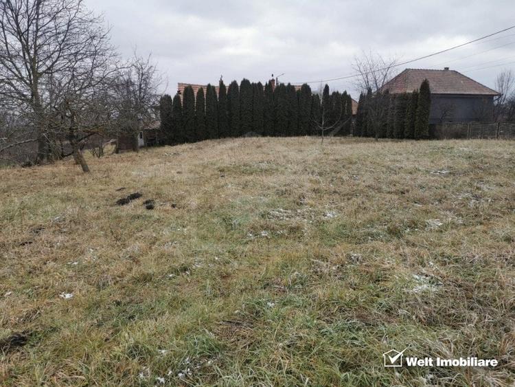Teren Construcții intravilan de 2030 mp, în Aiton