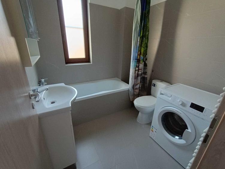 Apartament cu 2 camere decomandat în Giroc