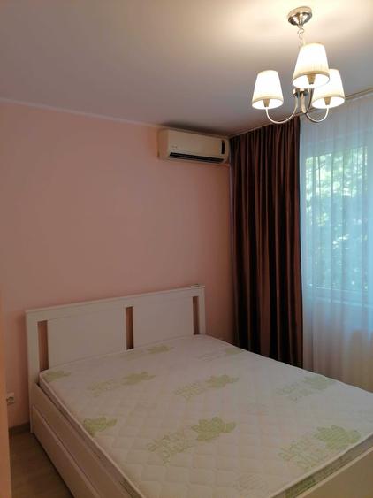 Apartament cu 2 camere semidecomandat în Sala Palatului