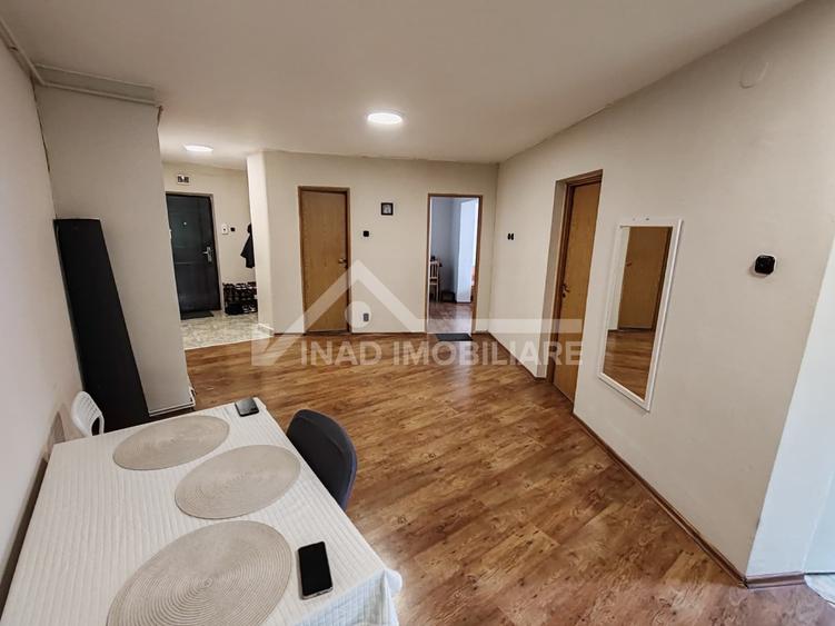 Apartament 3 camere de 75mp, 2 bai, 1 balcon, Str. Constantin Brancusi - 3