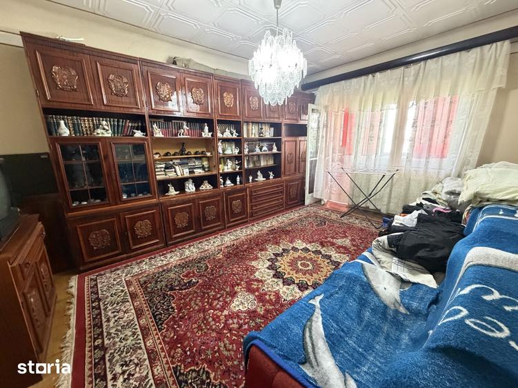Apartament cu 3 camere decomandat în Ștefănești