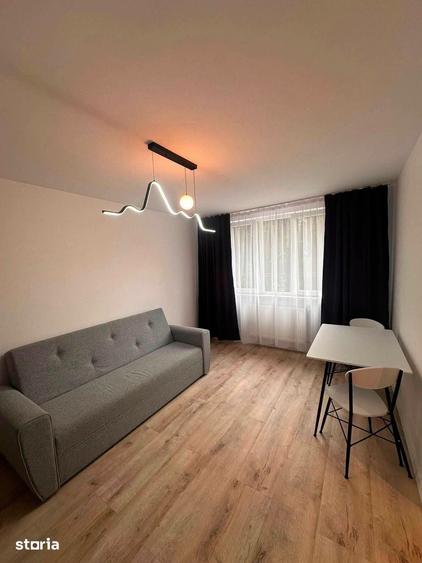 De inchiriat apartament cu 2 camere si balcon, renovat, etajul 2 - 10