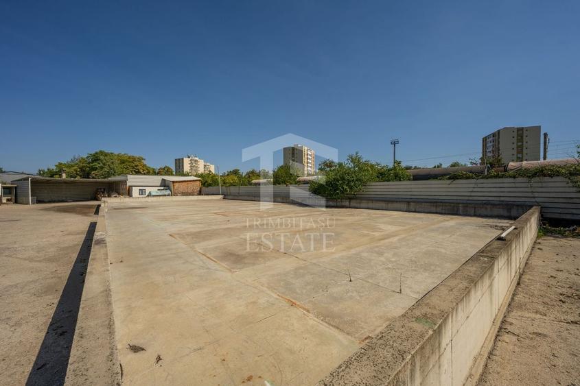 Spațiu industrial, de 2,900 mp, în Central