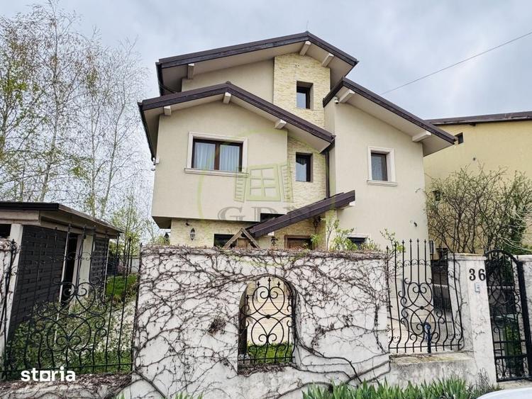 Casă cu 6 camere cu Teren 420 Mp în Mogoșoaia