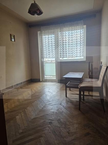 Apartament cu 3 camere decomandat în Simeria