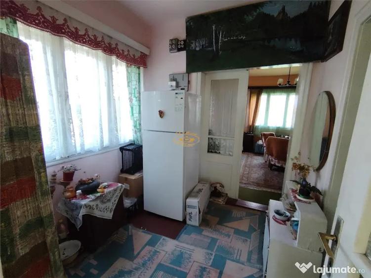 Casă cu 3 camere cu Teren 1215 Mp în Ditrău