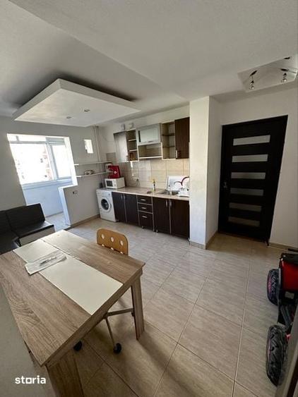 Proprietar! Vand apartament 2 camere - 4