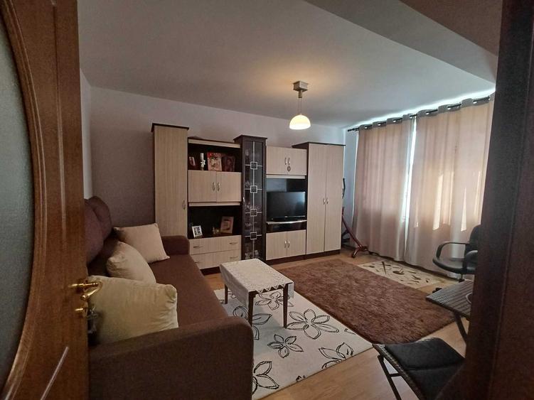 Apartament de vanzare - 5