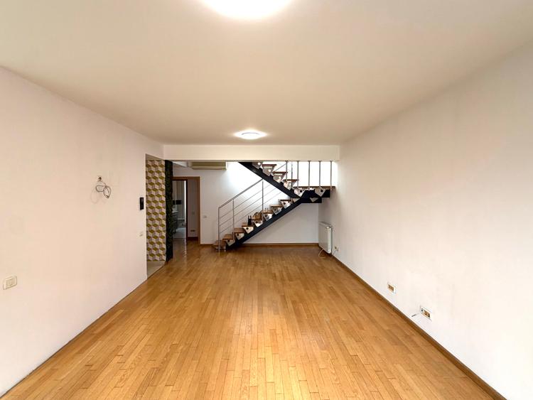 Penthouse cu 4 camere în Șoseaua Nordului