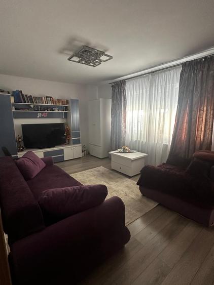 Apartament cu 2 camere decomandat, mobilat în Metalurgiei