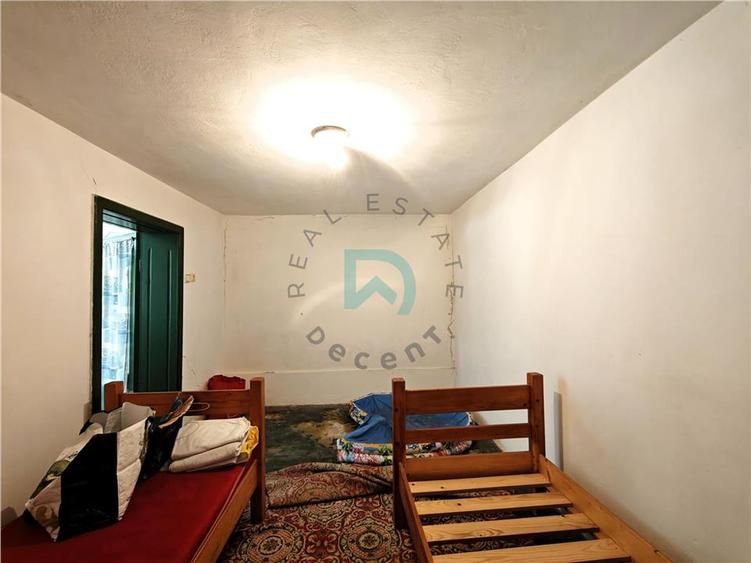 Casă individuală cu 4 camere cu Teren 1250 Mp în Vulcan