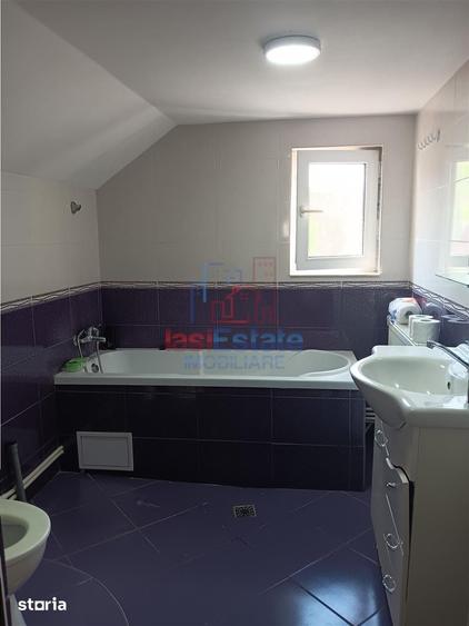 Casă cu 9 camere cu Teren 761 Mp în Popricani