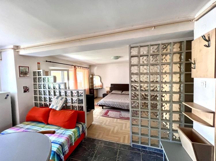 Proprietar, inchiriez studio cu vedere la mare, Faleza Nord, termen lung - 9