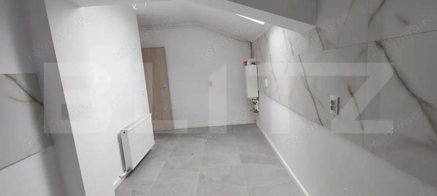 Apartament cu 3 camere semidecomandat în Central