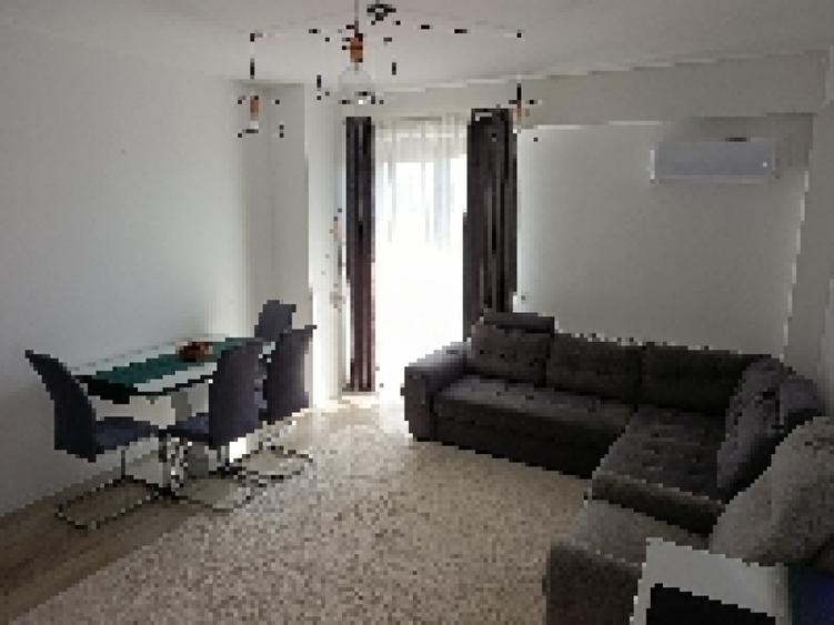 Apartament cu 2 camere decomandat în Giroc