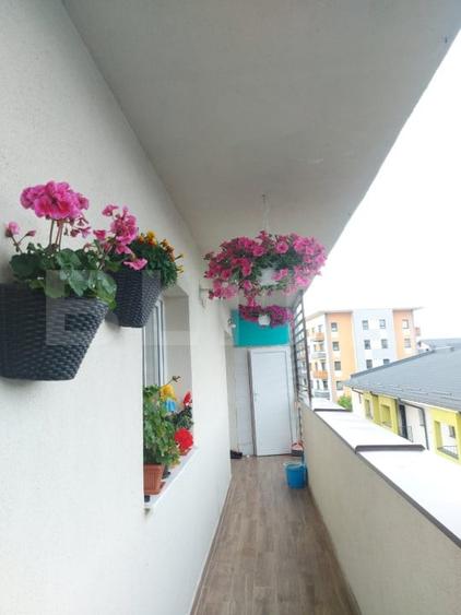 Apartament cu 2 camere decomandat, mobilat în Tractorul