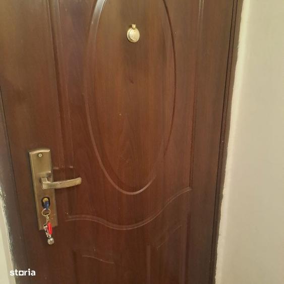 Apartament cu 2 camere decomandat în Colentina