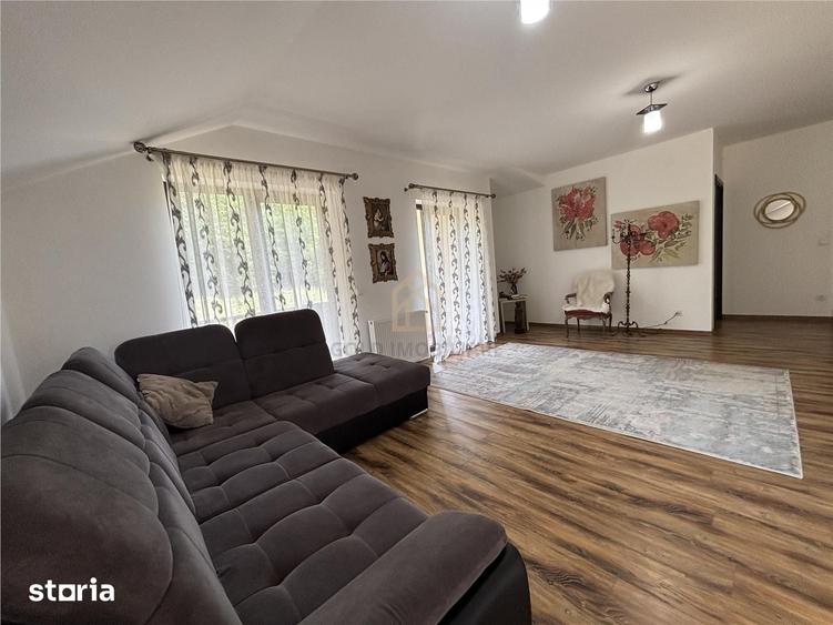 Casă cu 4 camere cu Teren 600 Mp în Central
