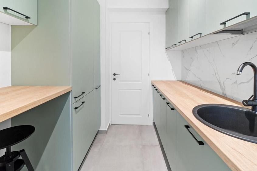 Apartament cu 2 camere decomandat, mobilat în Regie