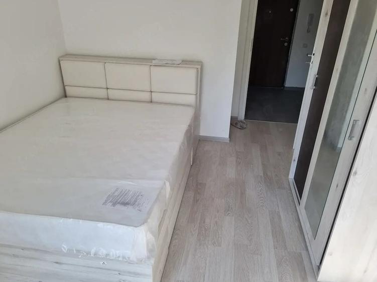 Apartament cu 2 camere decomandat în Păcii