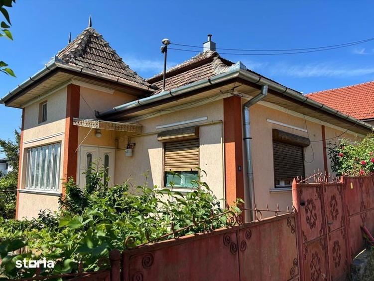 Casă cu 3 camere cu Teren 102 Mp în Central