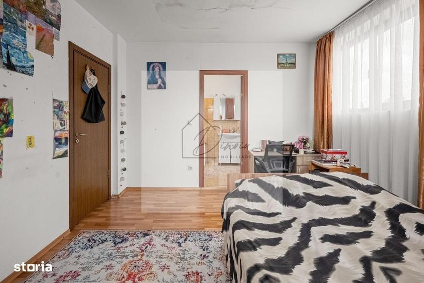 Casă cu 4 camere în Mogoșoaia
