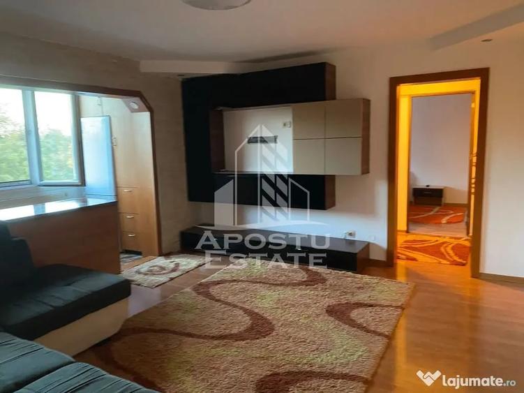 Apartament cu 2 camere semidecomandat în UMT