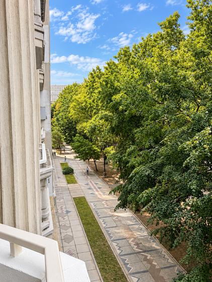 Apartament cu 4 camere decomandat în Unirii