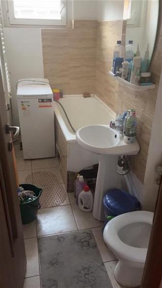 Apartament cu 2 camere decomandat, mobilat în Dâmbovița