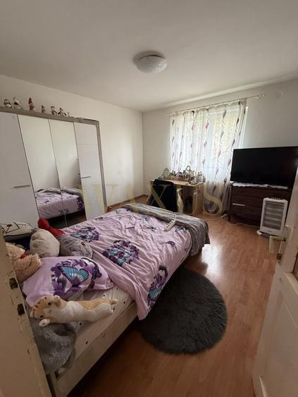 Casă individuală cu 4 camere cu Canalizare în Dâmbul Rotund