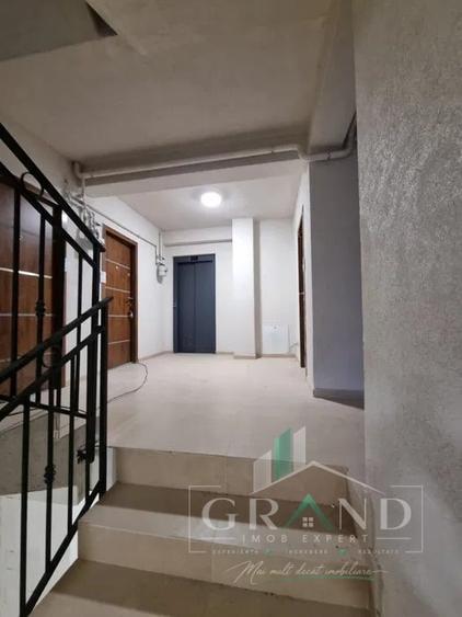 Apartament cu 2 camere semidecomandat în Florești