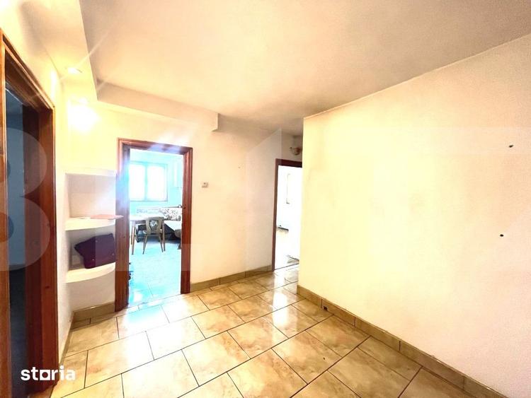 Apartament cu 3 camere decomandat în Copălău