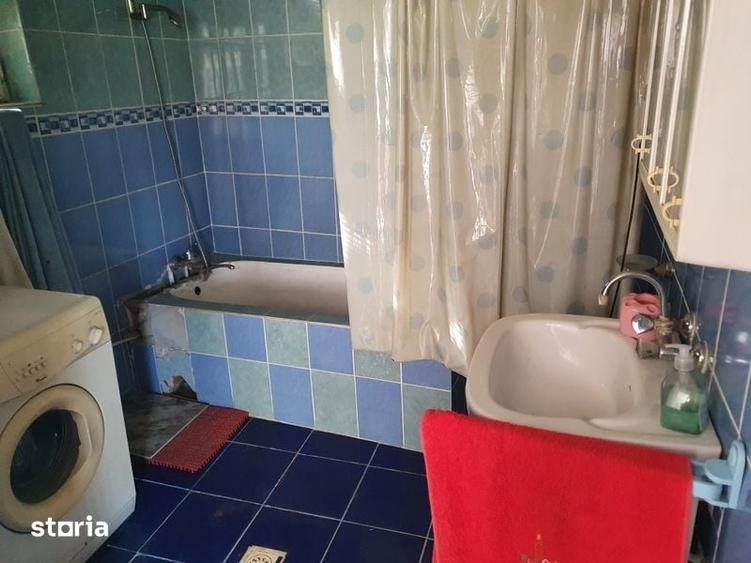 Casă cu 4 camere cu Teren 250 Mp în Ișalnița