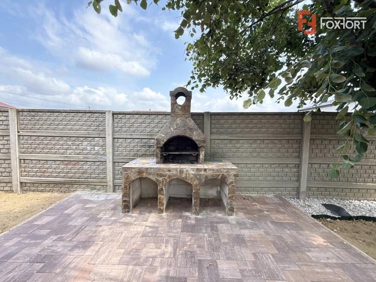 Casa cu 5 camere si teren de 630 mp in Dumbravita | Venit pasiv 240/luna - 12