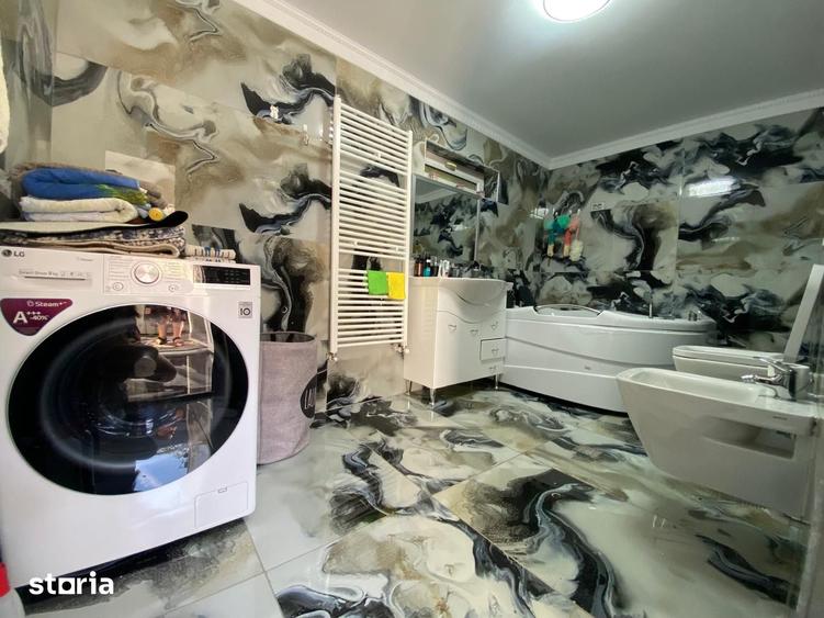 Casă cu 4 camere decomandat cu Teren 140 Mp în Micro 40