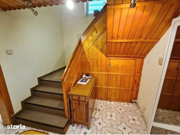 Apartament cu 5 camere decomandat, mobilat în Militari