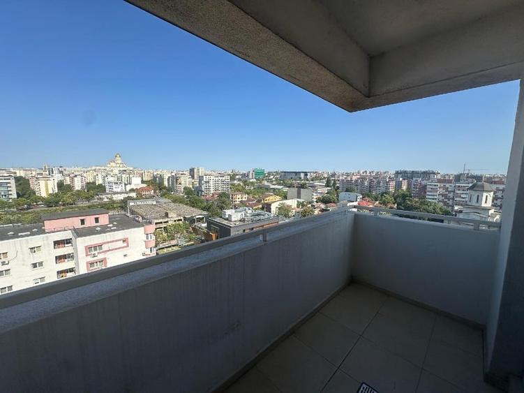 Apartament cu 2 camere nedecomandat, mobilat în 13 Septembrie