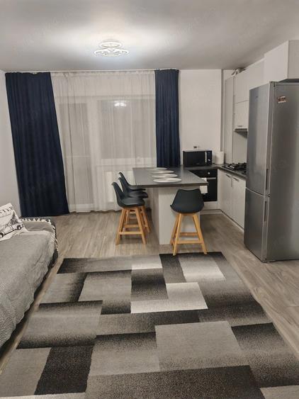 Apartament cu 2 camere decomandat în Florești