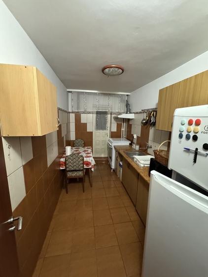 Apartament cu 2 camere decomandat în Nicolina