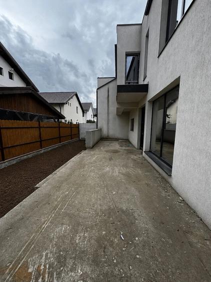 Casă cu Teren 225 Mp în Berceni