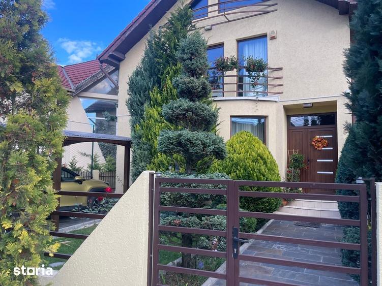 Casă cu 6 camere cu Teren 350 Mp în Europa