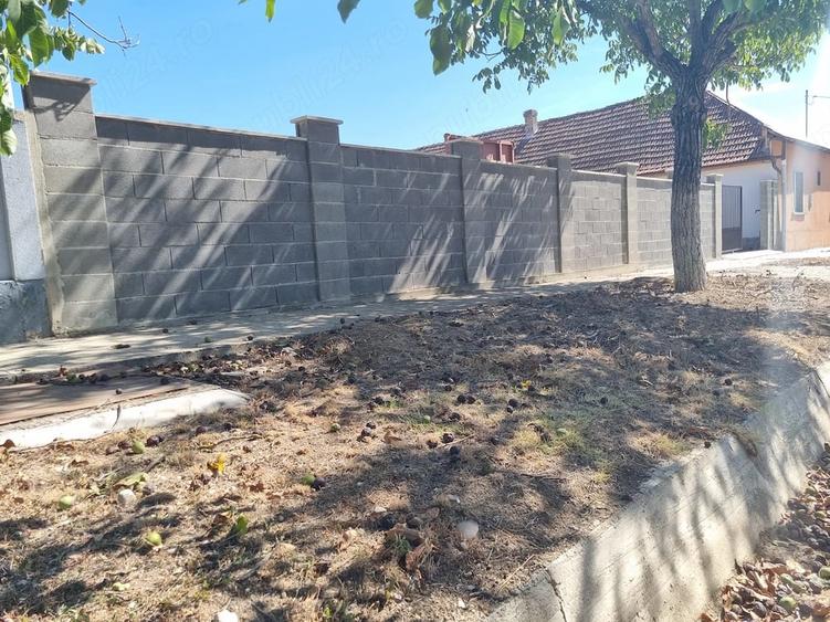Teren de 1631 mp, în Ianova
