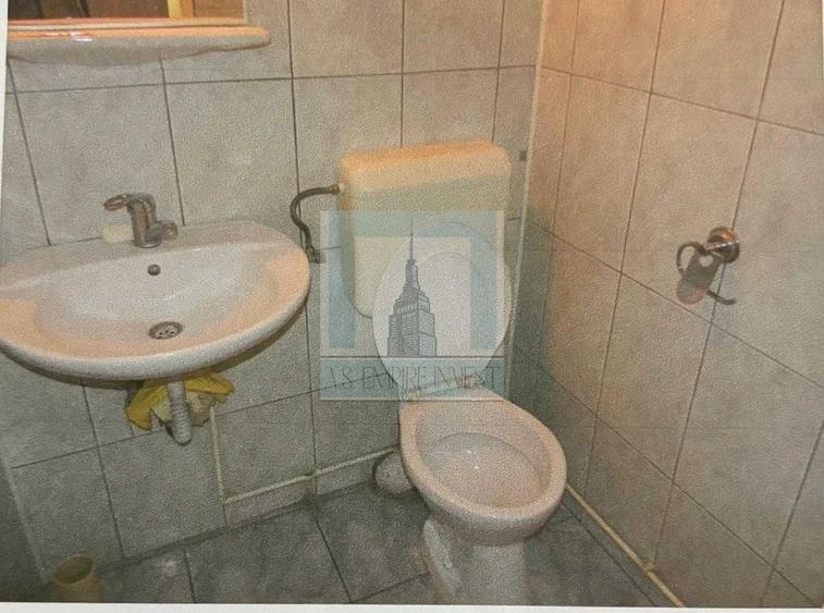 Apartament cu 3 camere decomandat în Județean