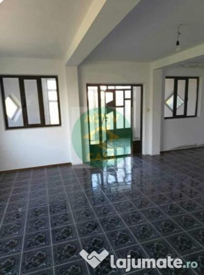 Casa de vanzare, parter si etaj - 4