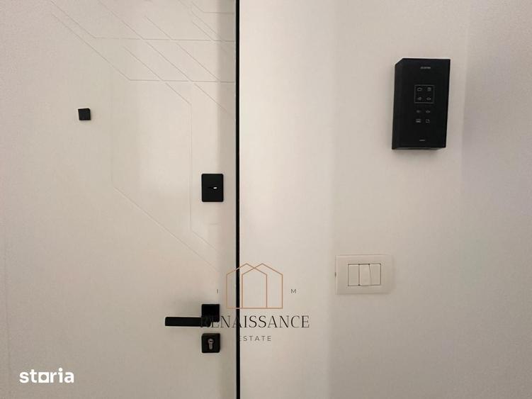 Apartament cu 3 camere decomandat în Neptun