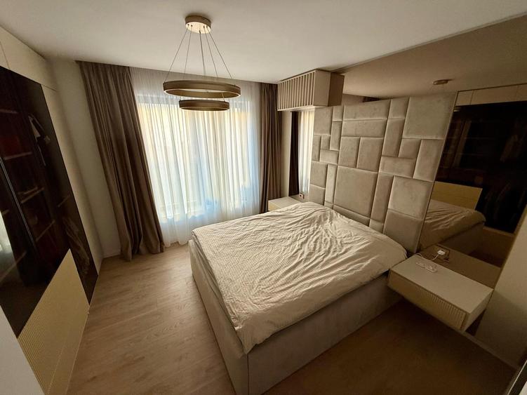 Apartament cu 3 camere decomandat, mobilat în Iancu Nicolae