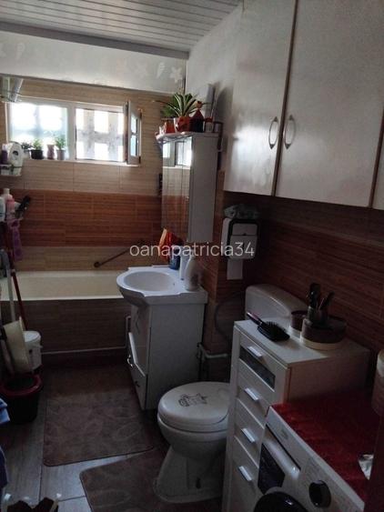 Apartament Caransebes, 3 Camere, Cf.,1. Dec., Zona Pipirig Polivalenta